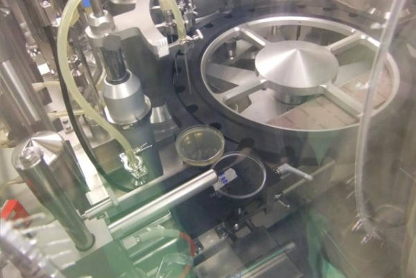 Filling line isolator environmental monitoring post VHP bio-decontamination cycle qualification